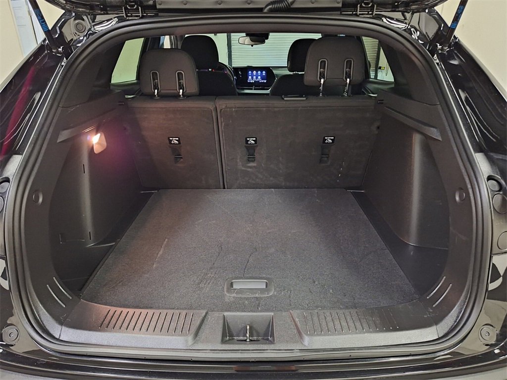 Used 2024 Chevrolet Trax RS w/ Driver Confidence Package image 24