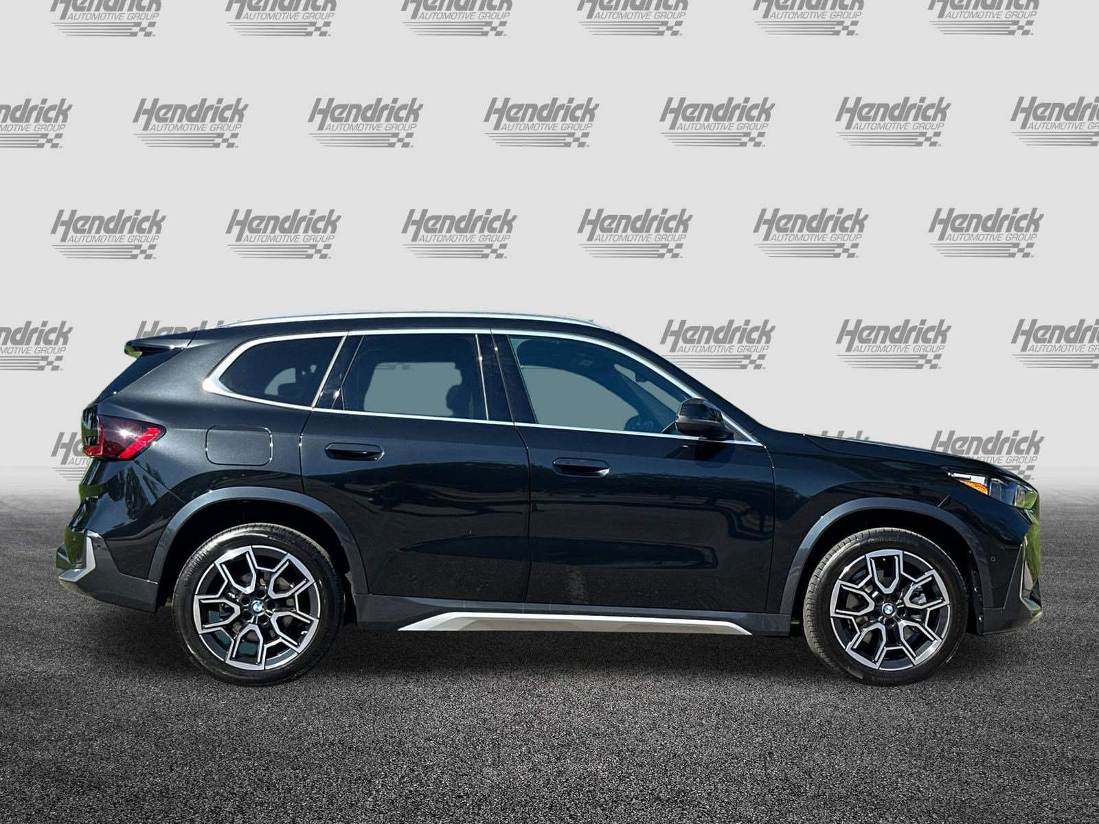 Used 2026 BMW X1 xDrive28i w/ Convenience Package AWD/4WD image 3