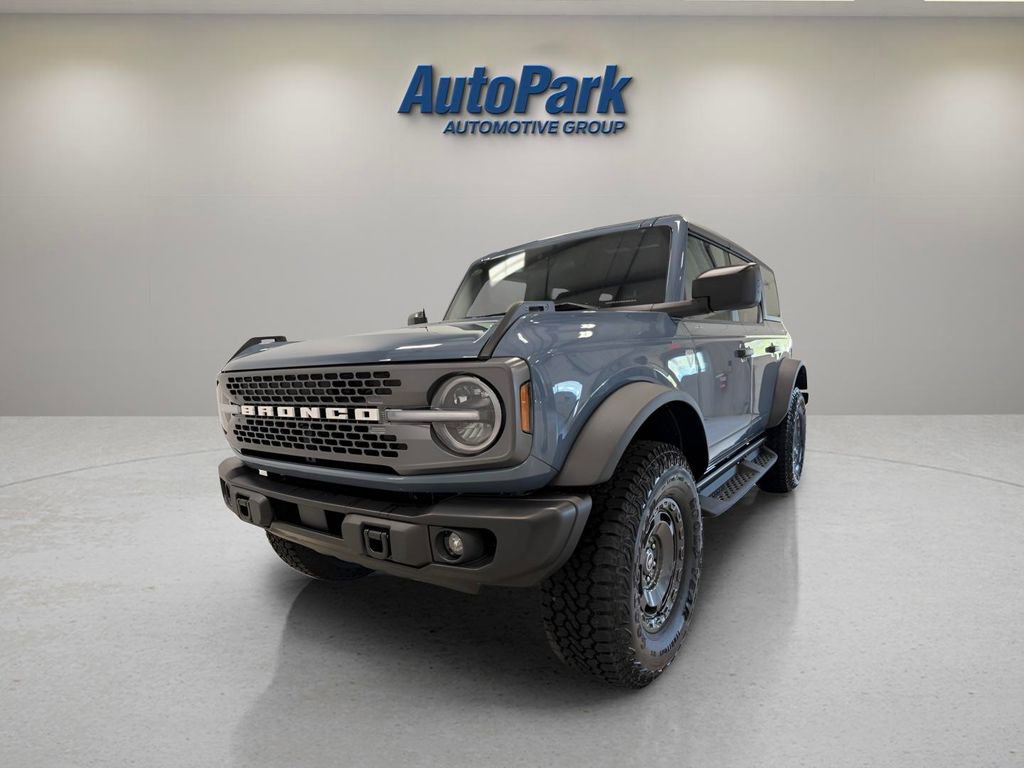 New 2025 Ford Bronco Badlands w/ Sasquatch Package AWD/4WD image 3