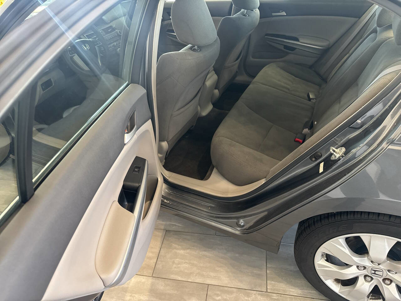 Used 2009 Honda Accord EX image 27