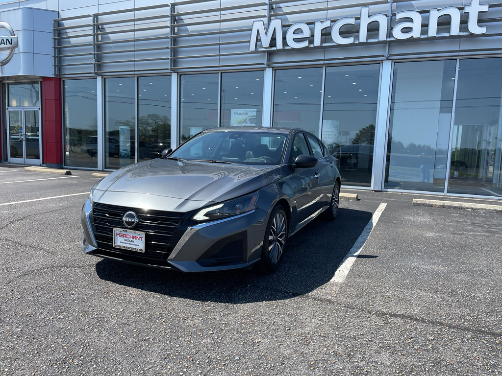 Used 2025 Nissan Altima 2.5 SV image 5