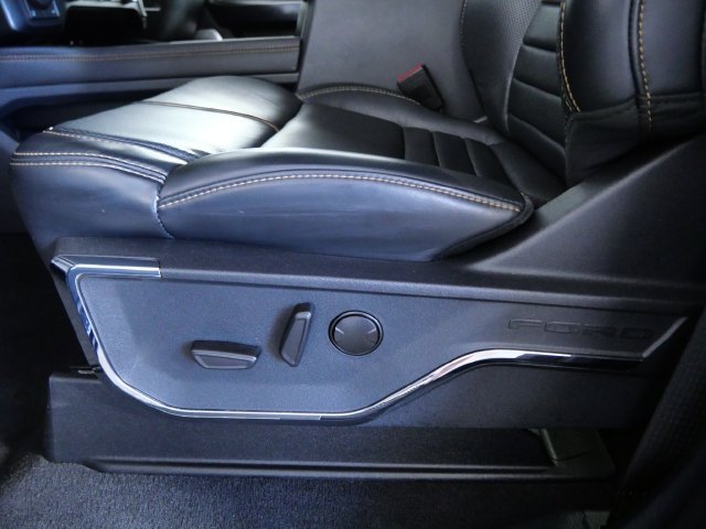 Certified 2023 Ford F350 Platinum AWD/4WD image 19