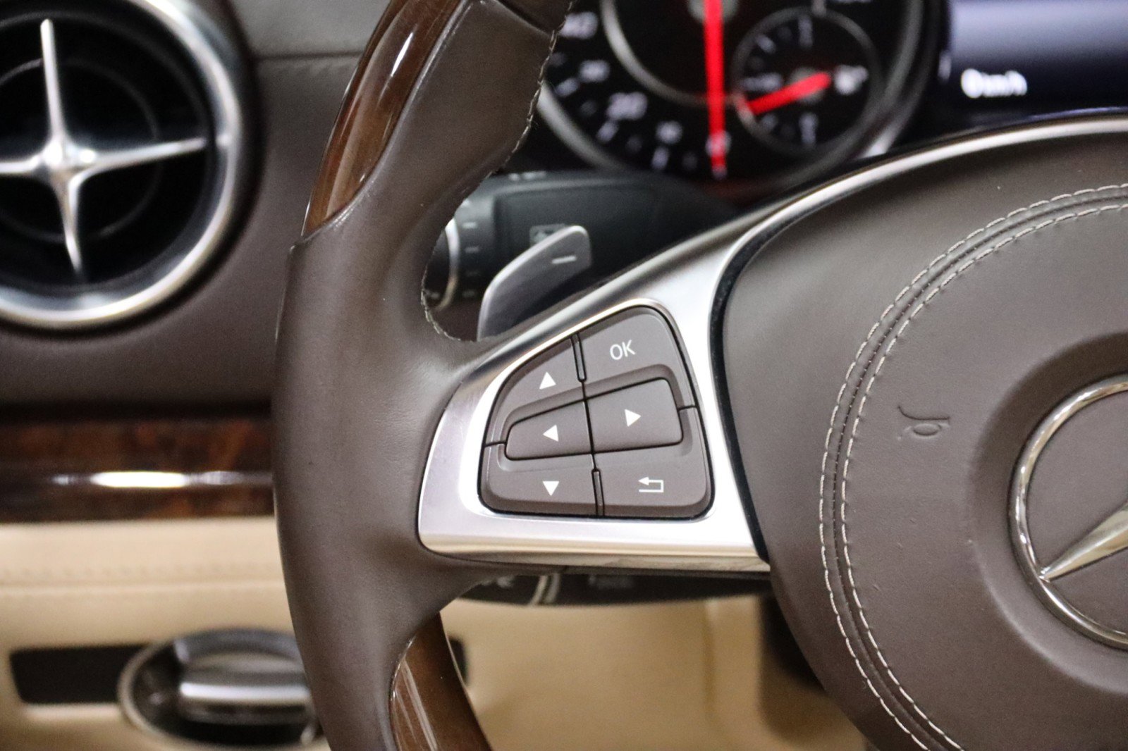 Used 2018 Mercedes-Benz SL 450 image 48