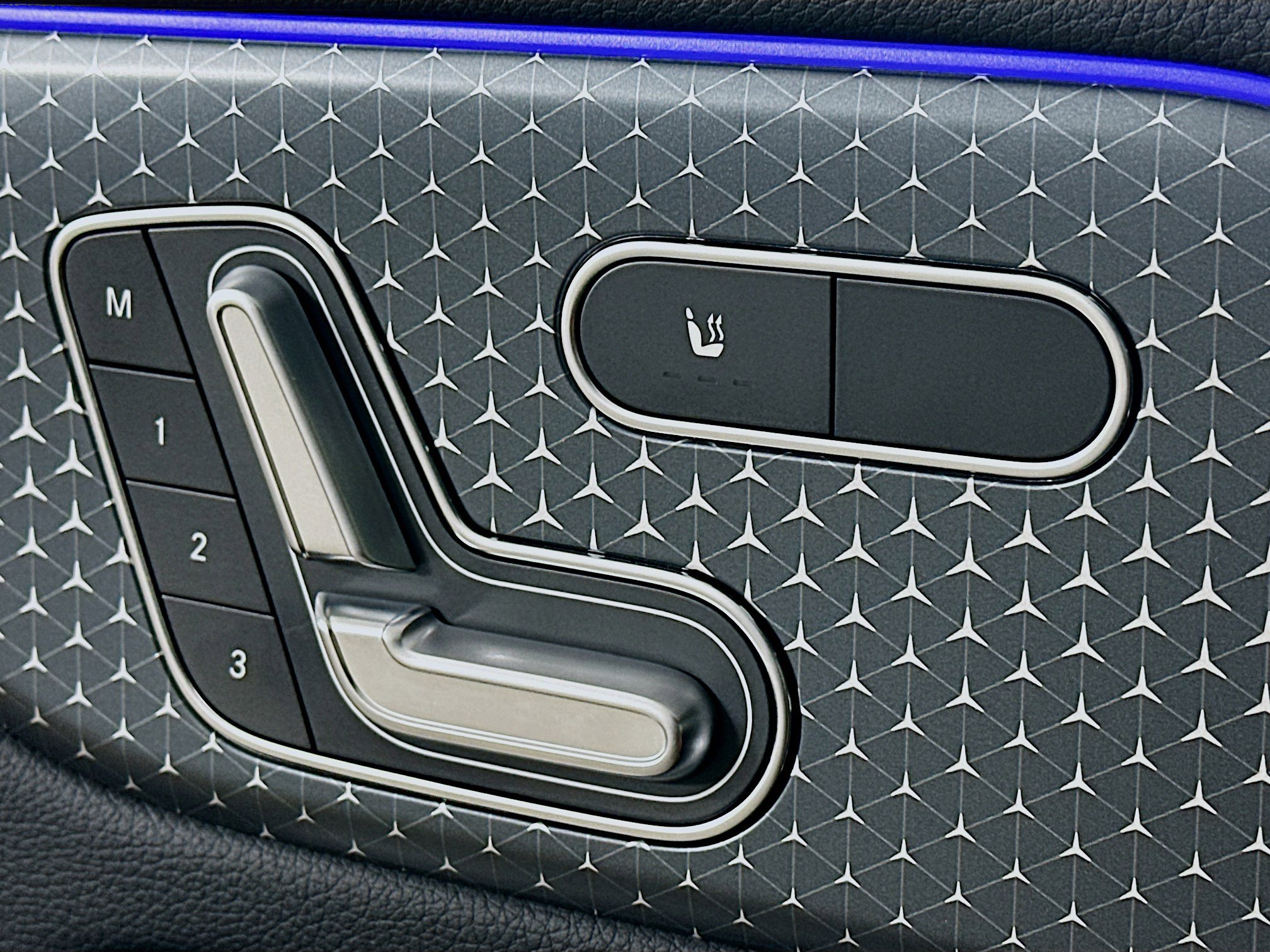 Certified 2025 Mercedes-Benz GLB 250 4MATIC image 26