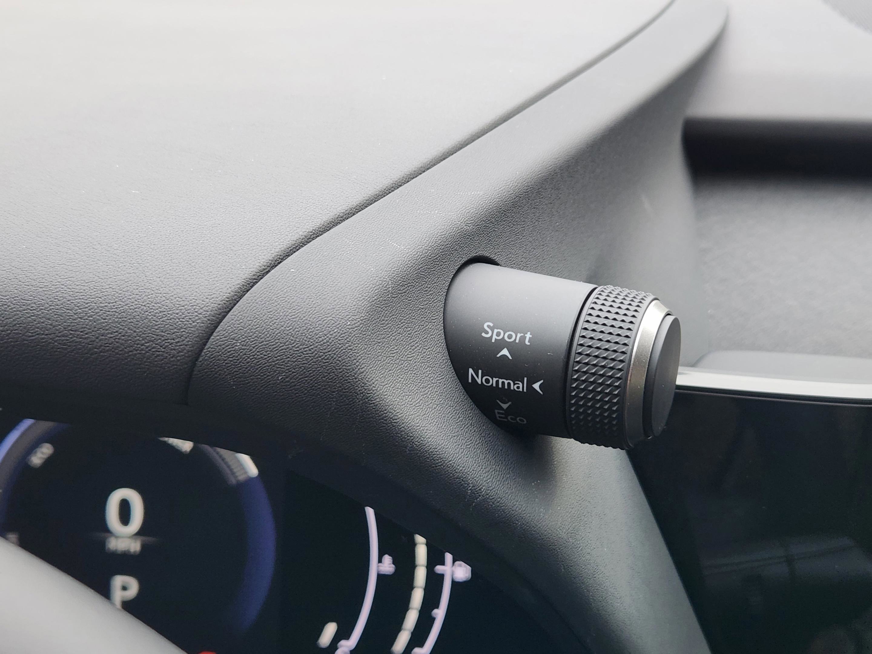 Certified 2025 Lexus UX 300h FWD w/ Accessory Package (Z1) image 22