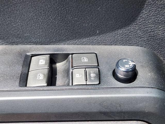 Used 2020 Toyota Tacoma SR AWD/4WD image 16