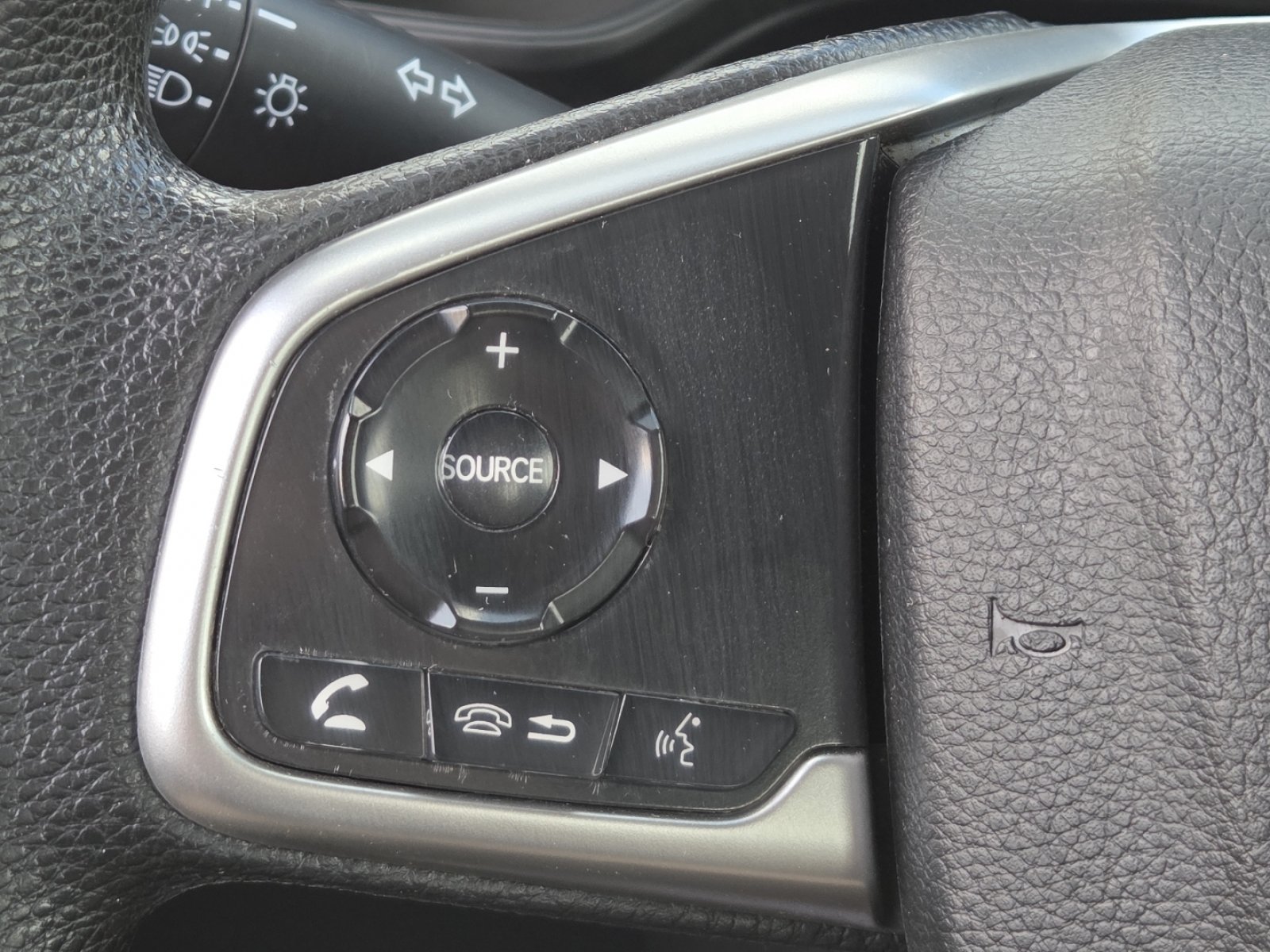 Used 2019 Honda CR-V LX image 31