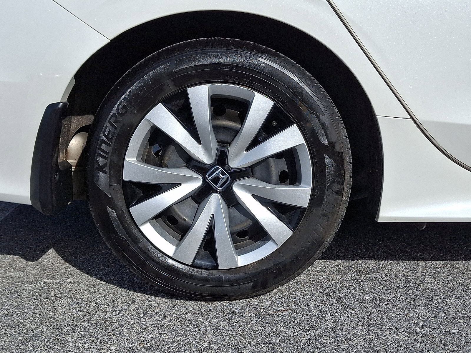 Used 2024 Honda Civic LX image 8