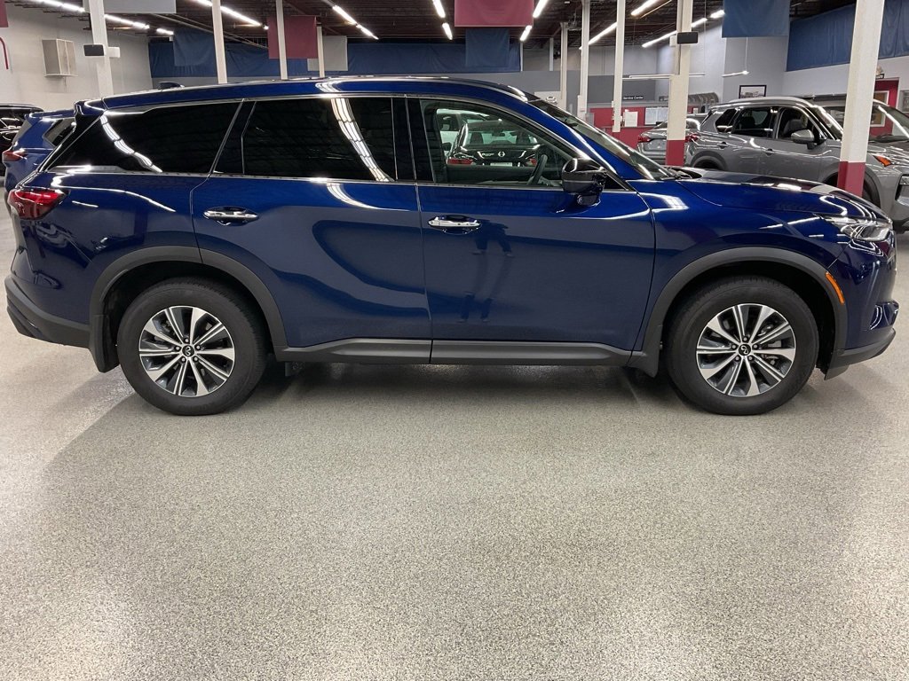Used 2025 INFINITI QX60 Pure image 4