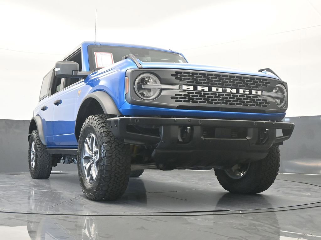Used 2024 Ford Bronco Badlands image 63