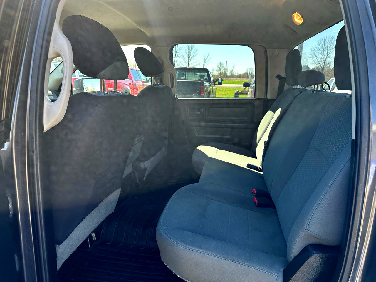 Used 2015 RAM 1500 Express image 12