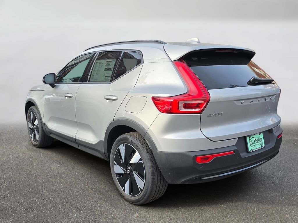 New 2025 Volvo EX40 Core w/ Climate Package image 5