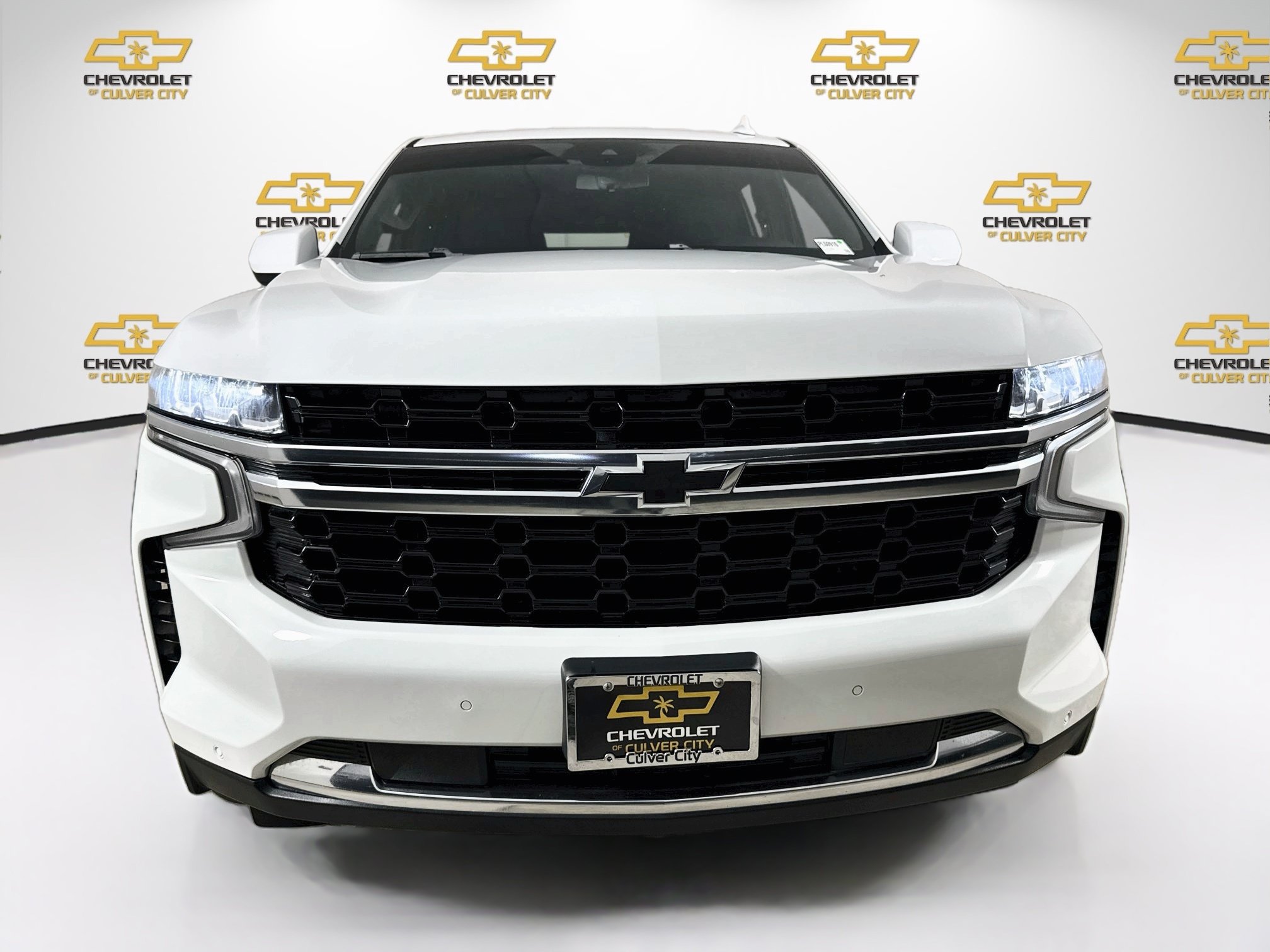 Used 2023 Chevrolet Tahoe LS AWD/4WD image 2