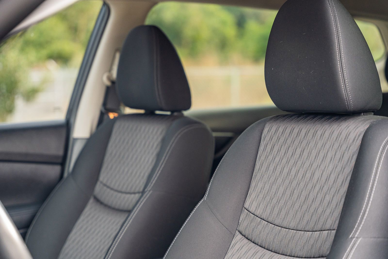 Used 2017 Nissan Rogue SV image 20