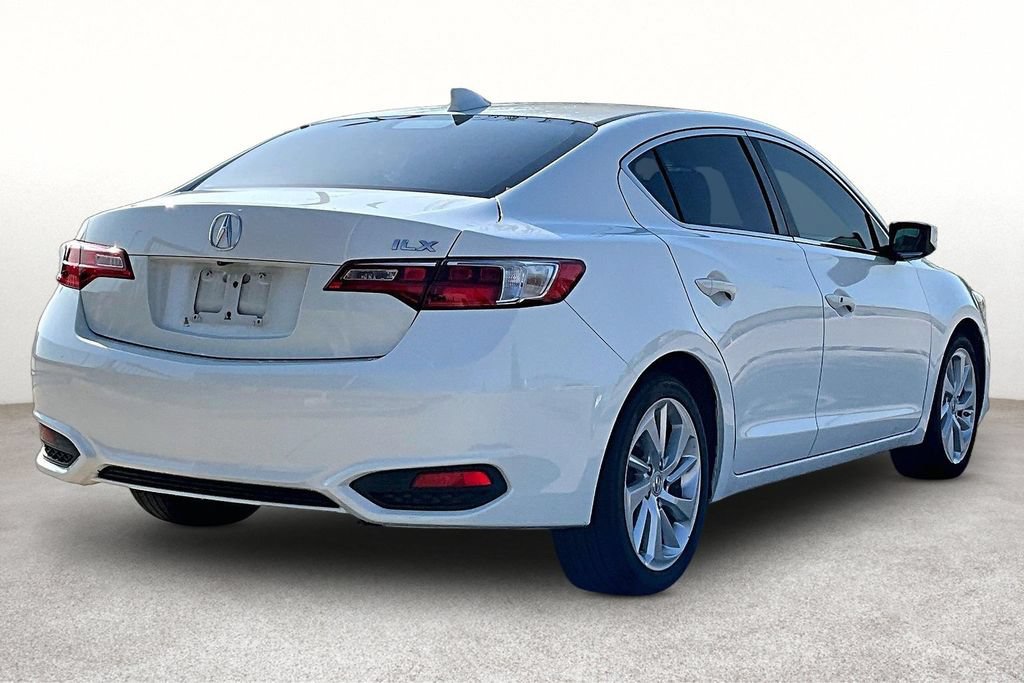 Used 2017 Acura ILX FWD image 13