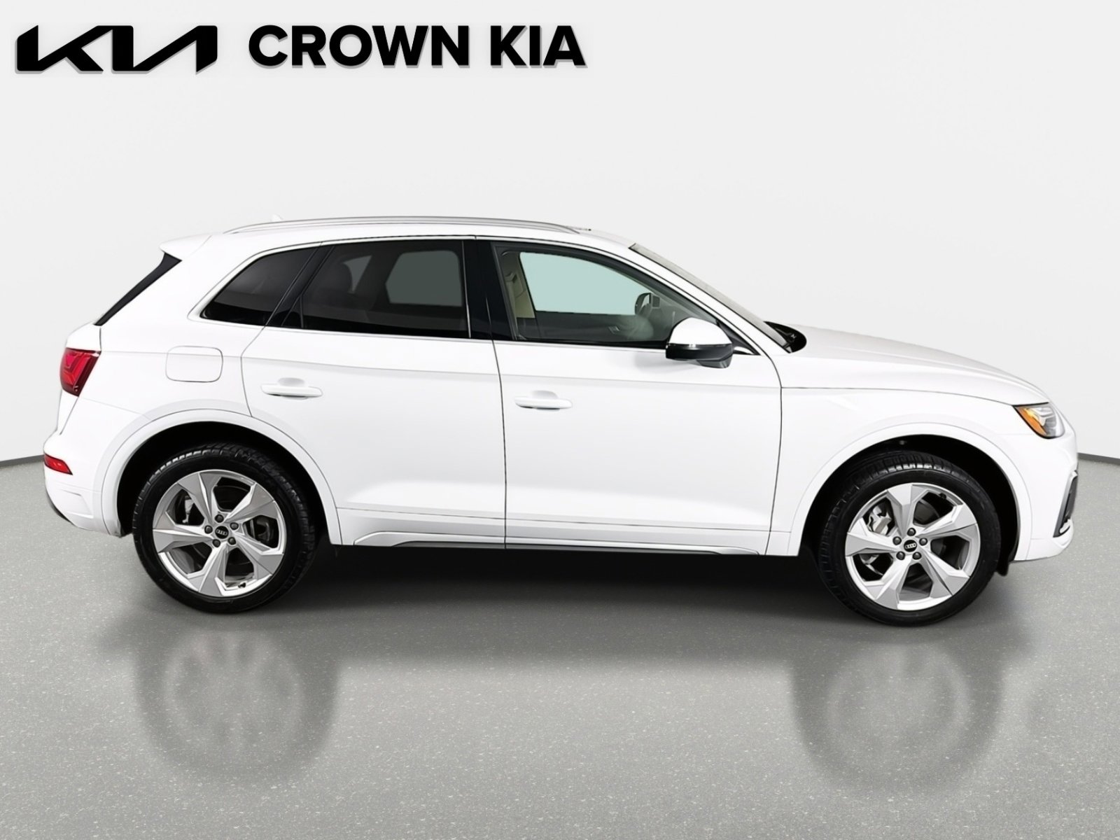 Used 2021 Audi Q5 Premium Plus w/ Premium Plus Package image 5