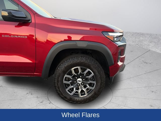 Used 2024 Chevrolet Colorado Z71 w/ Z71 Convenience Package 2 AWD/4WD image 32