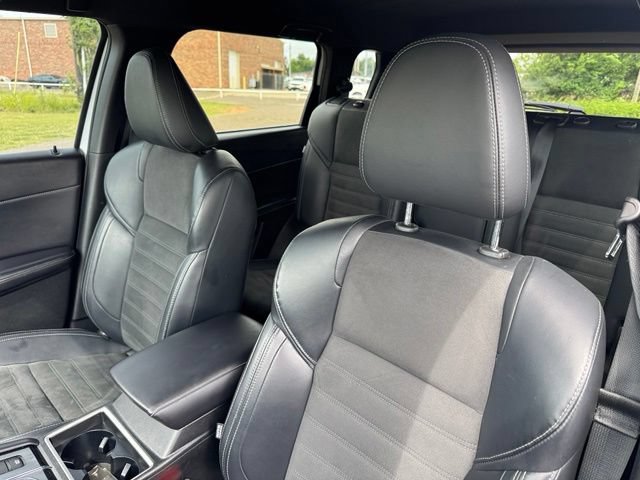 Used 2024 Mitsubishi Outlander SE Black Edition FWD image 11