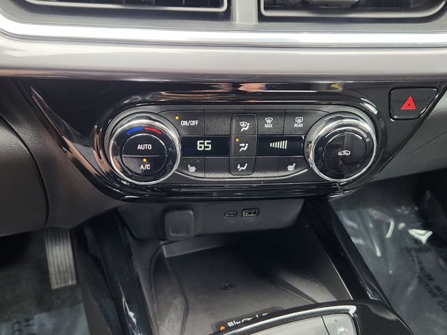 Used 2026 Chevrolet Trax ACTIV w/ Sunroof Package FWD image 42