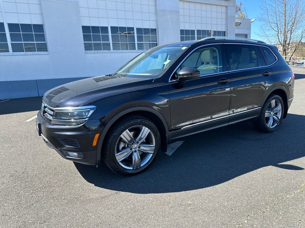 Used 2018 Volkswagen Tiguan SEL Premium image 2