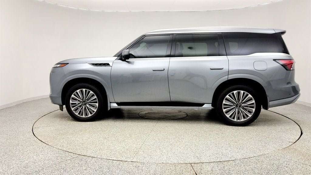 Used 2025 INFINITI QX80 Sensory w/ Premium Cargo Package AWD/4WD image 8