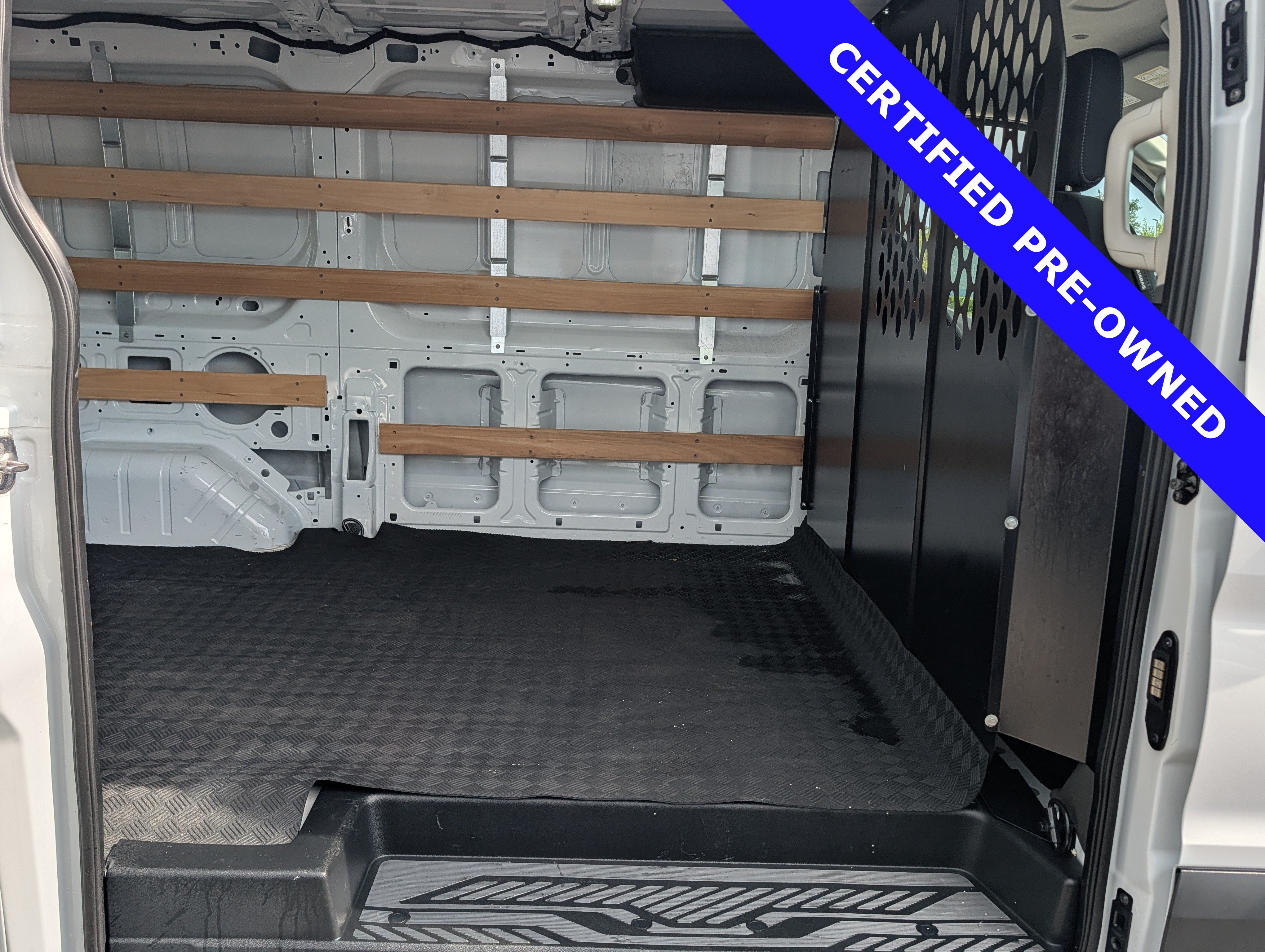 Certified 2025 Ford Transit 250 Low Roof w/ Exterior Upgrade Package RWD image 13