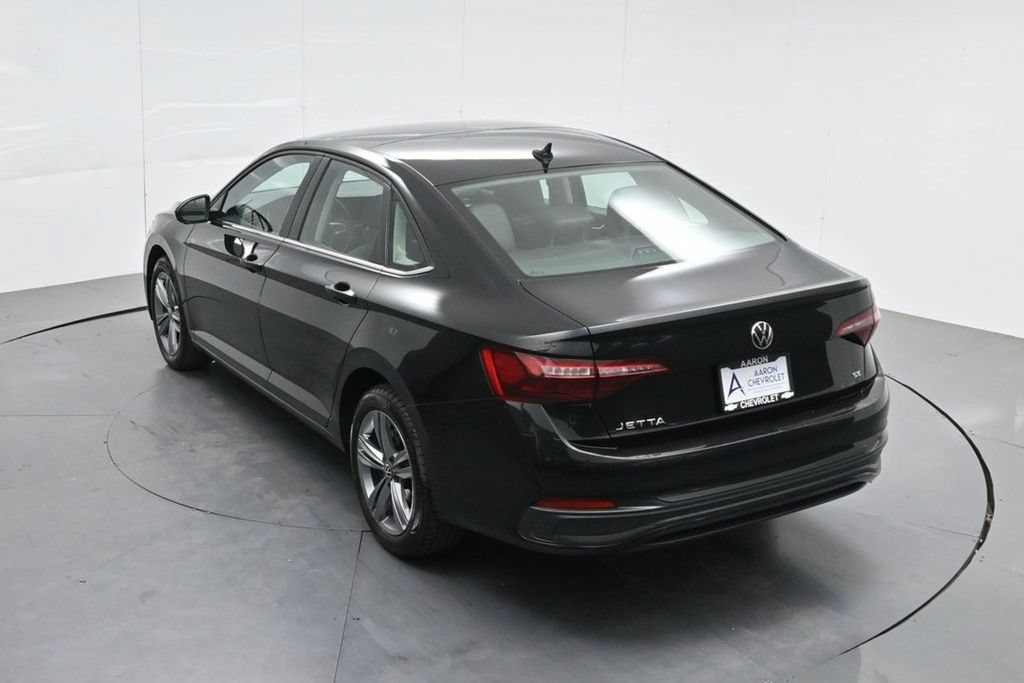 Used 2024 Volkswagen Jetta SE FWD image 57
