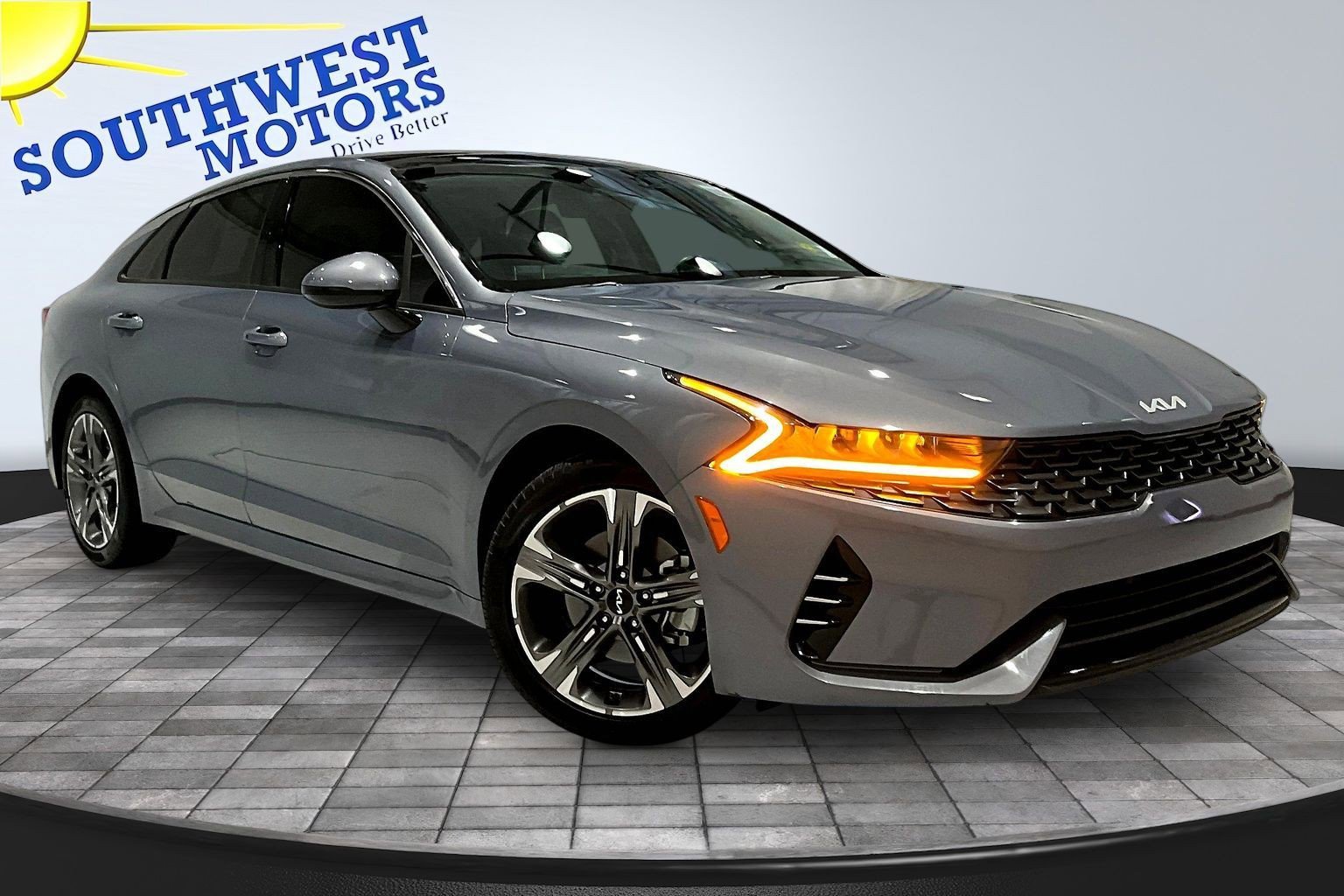 Used 2023 Kia K5 EX FWD image 3