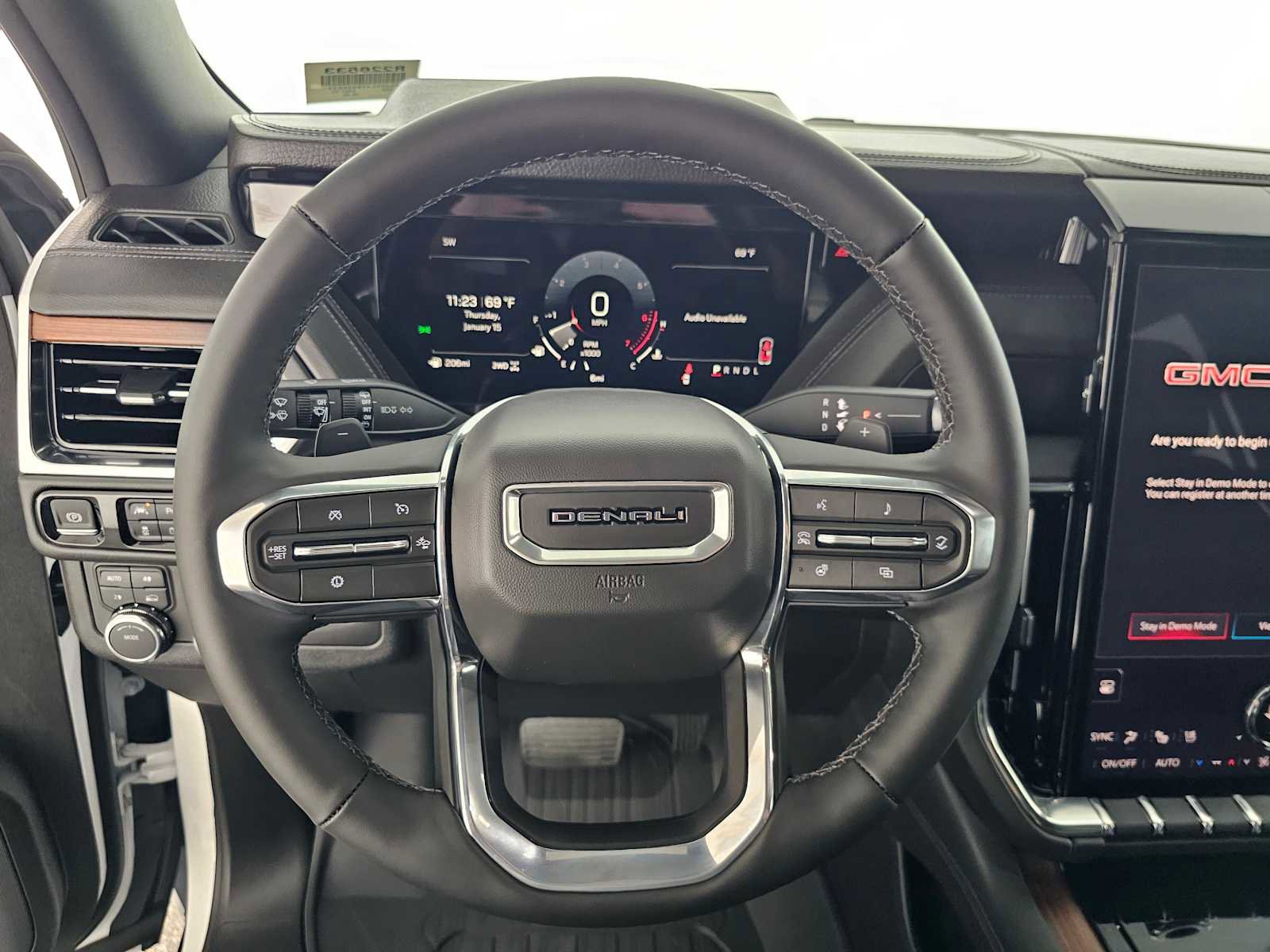 New 2026 GMC Yukon Denali AWD/4WD image 25