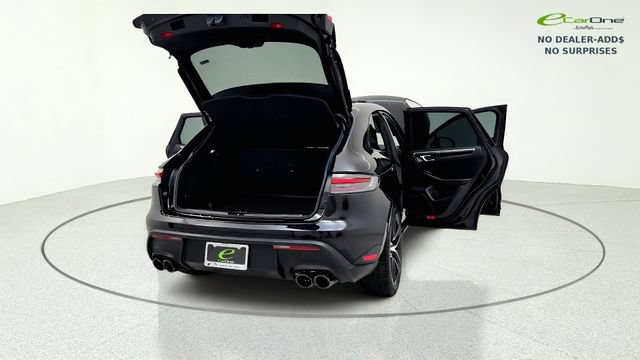 Used 2024 Porsche Macan S AWD/4WD image 18