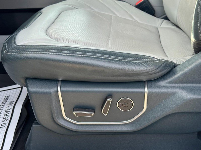 Used 2022 Ford F250 Limited w/ FX4 Off-Road Package image 28