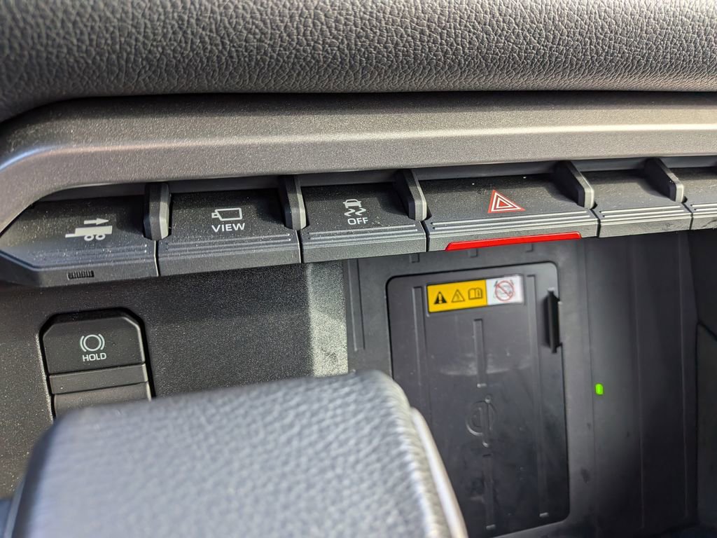 Used 2024 Toyota Tundra Limited image 19