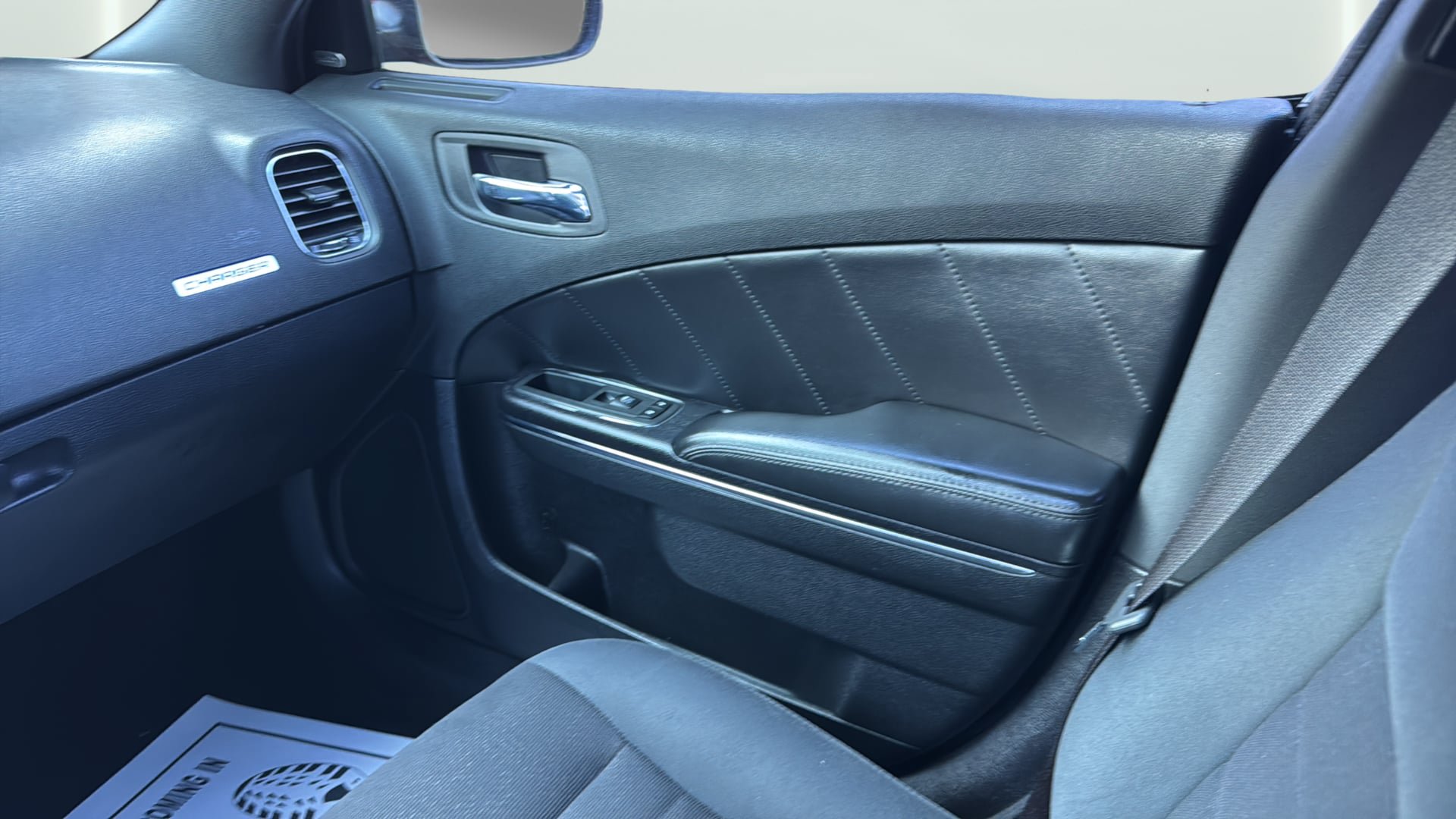 Used 2011 Dodge Charger R/T AWD/4WD image 17