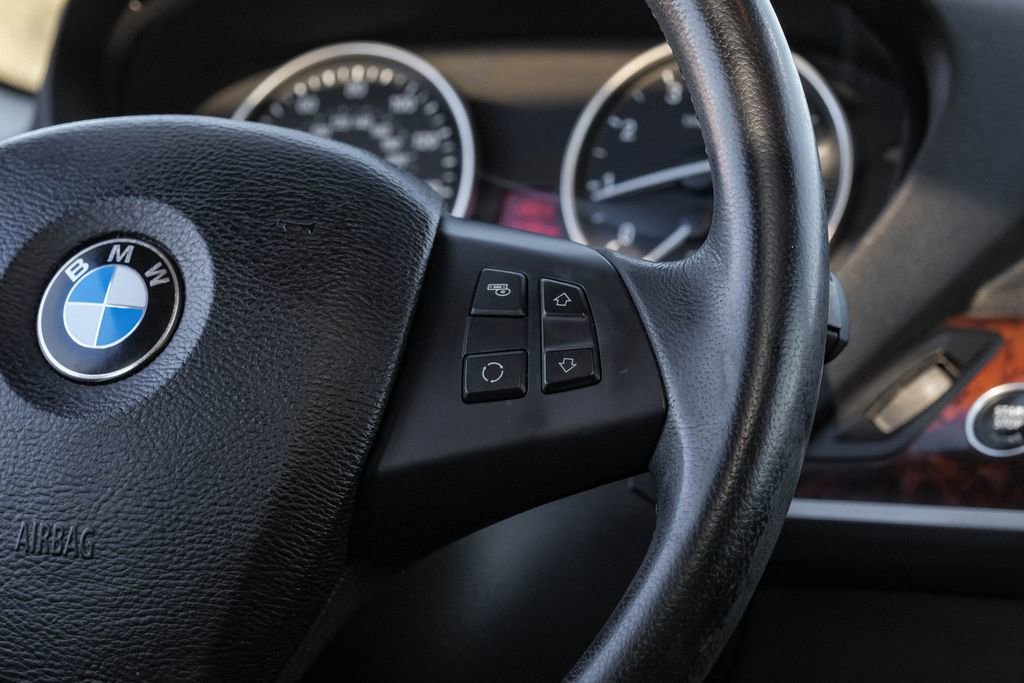 Used 2013 BMW X5 xDrive50i image 17