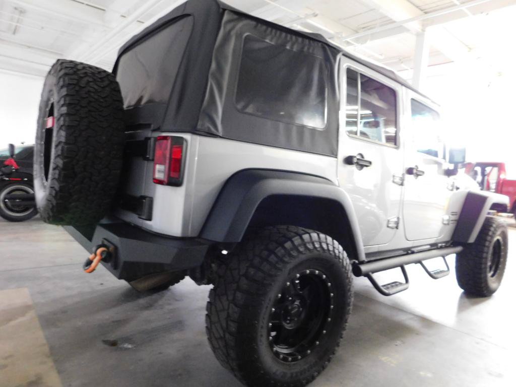 Used 2018 Jeep Wrangler Unlimited Sport S AWD/4WD image 5