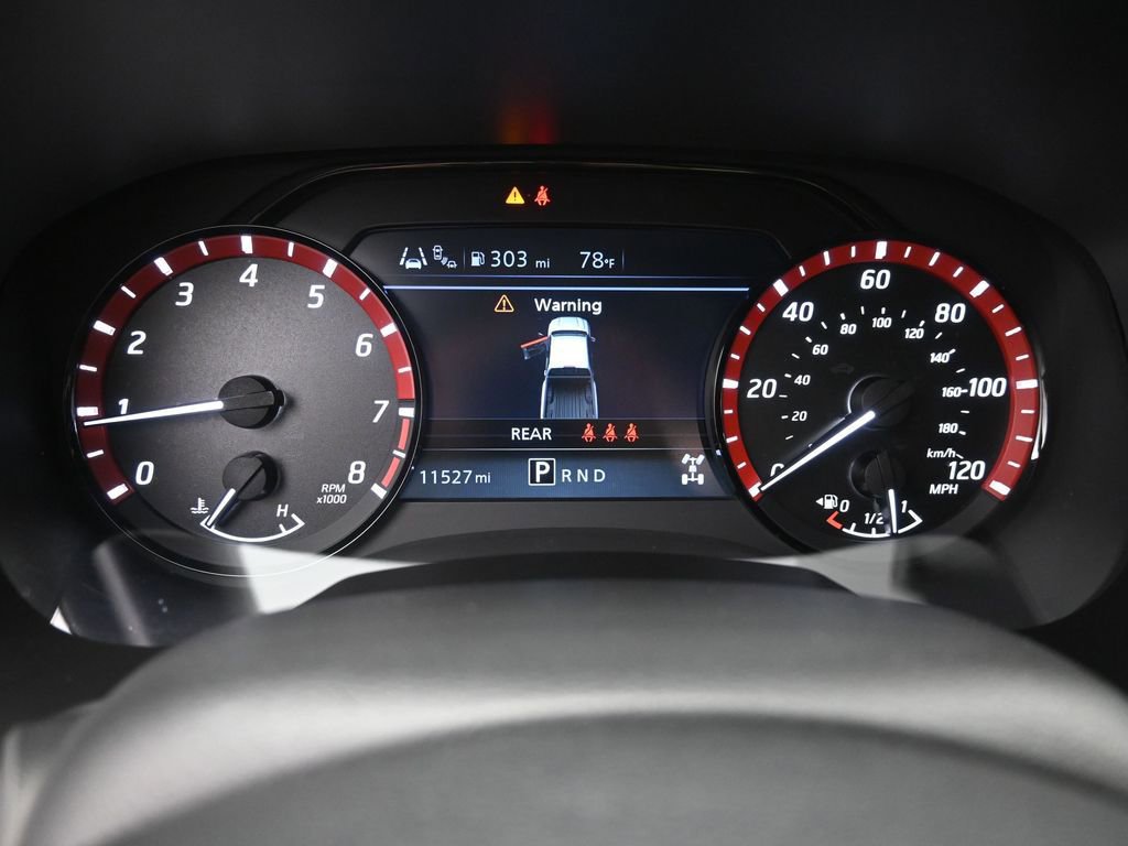 Used 2025 Nissan Frontier PRO-4X w/ Pro Convenience Package image 3