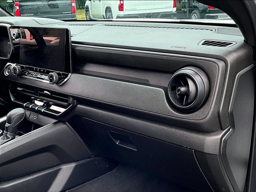 Used 2024 Chevrolet Colorado Trail Boss AWD/4WD image 21