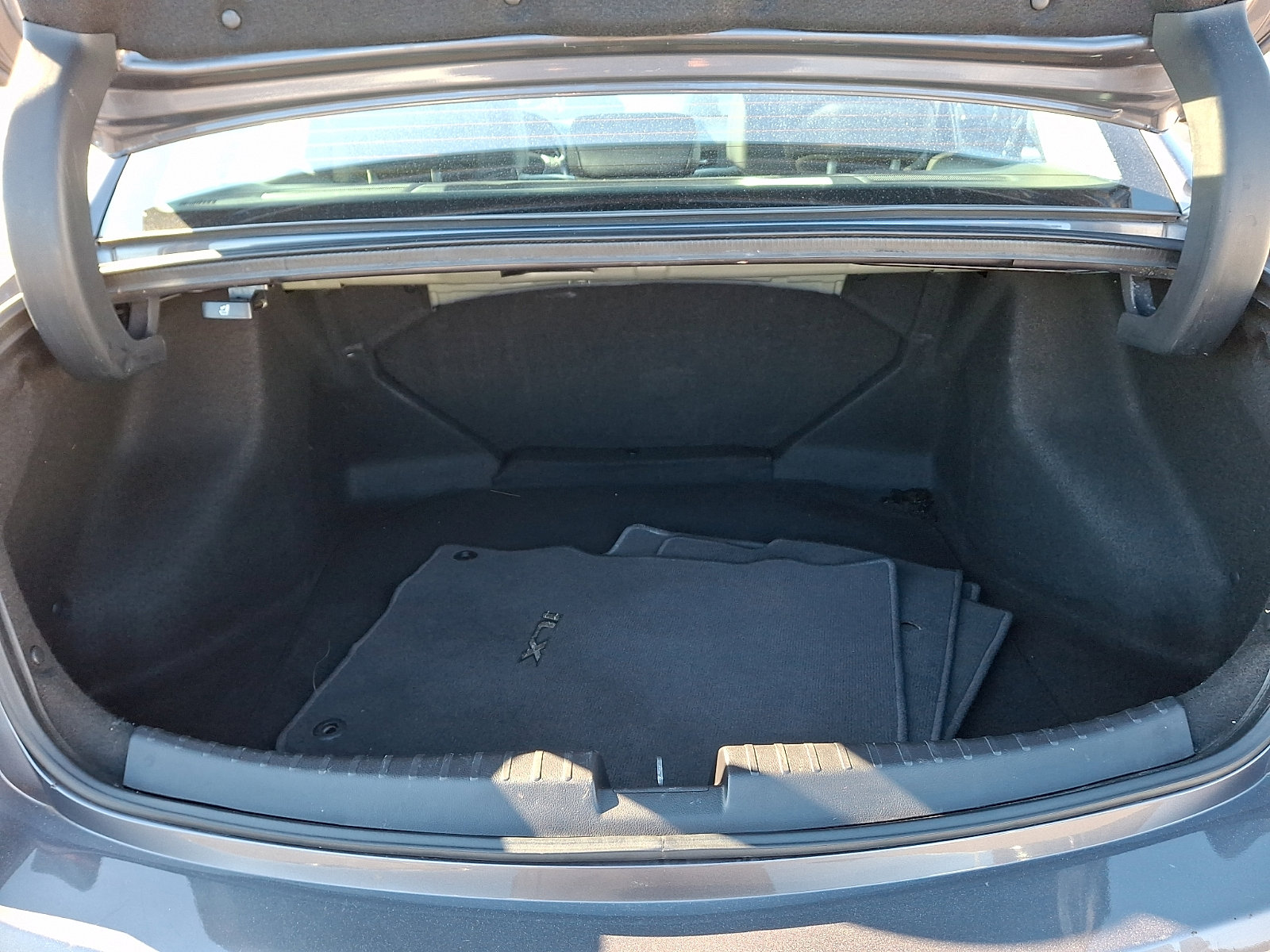 Used 2018 Acura ILX w/ Special Edition Package image 29