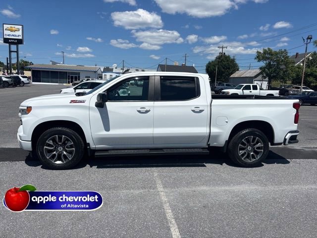 Used 2023 Chevrolet Silverado 1500 RST AWD/4WD image 3