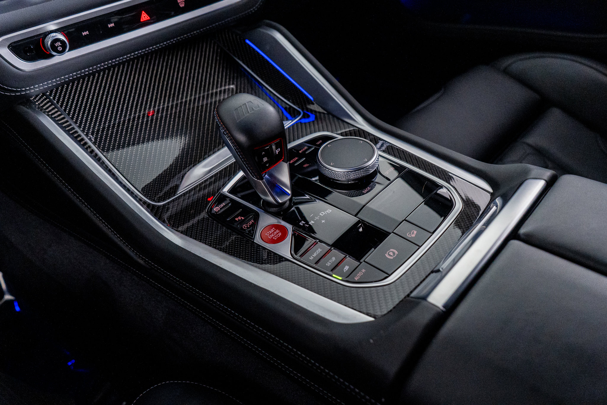 Used 2025 BMW X6 M Competition w/ Executive Package image 35