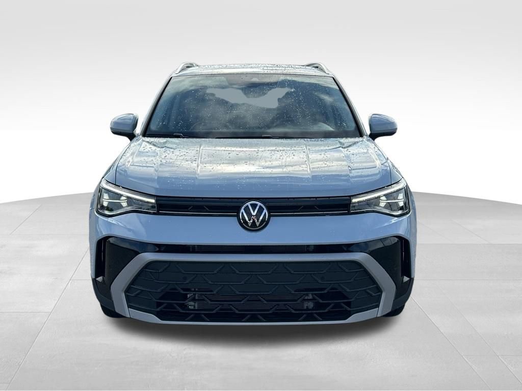 Used 2025 Volkswagen Taos SE image 8