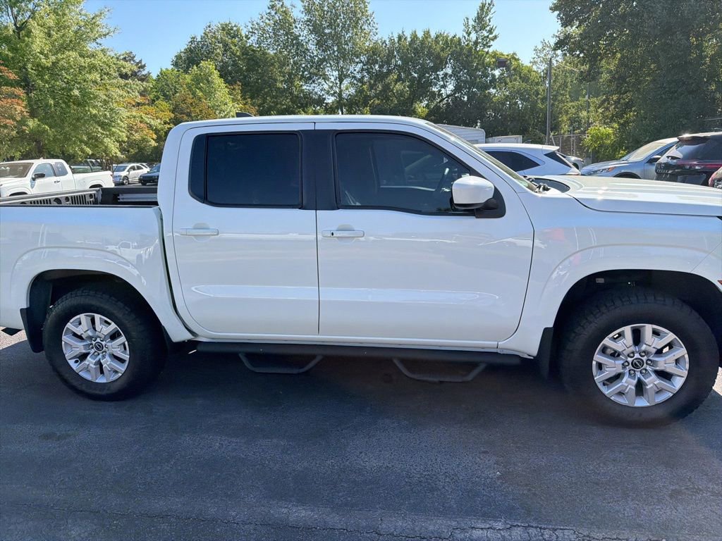 Used 2023 Nissan Frontier SV w/ SV Convenience Package RWD image 4