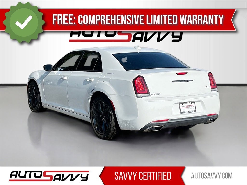 Used 2020 Chrysler 300 Touring w/ Sport Appearance Package image 5