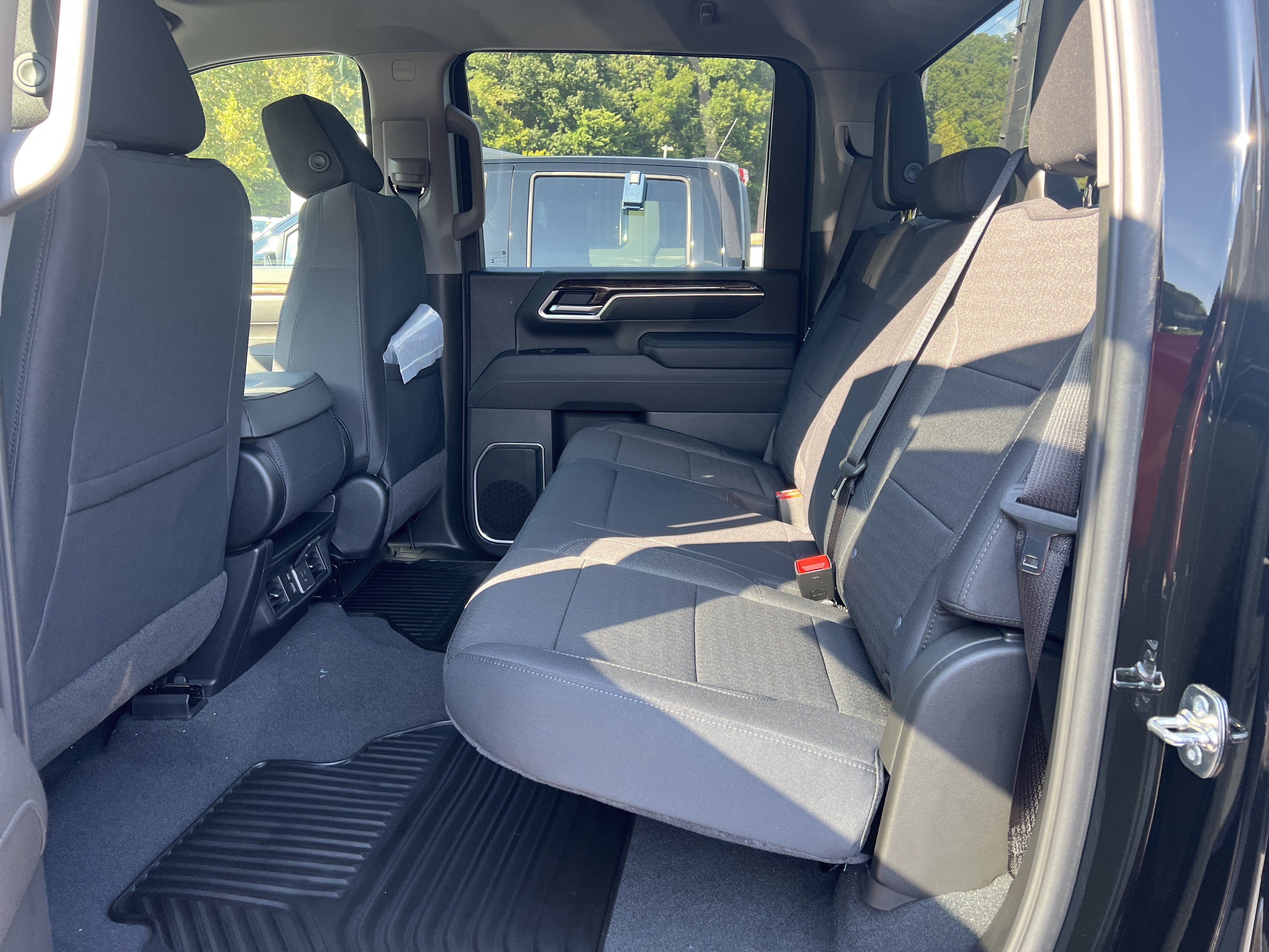 New 2026 GMC Sierra 2500 SLE w/ Remote Start Package AWD/4WD image 12