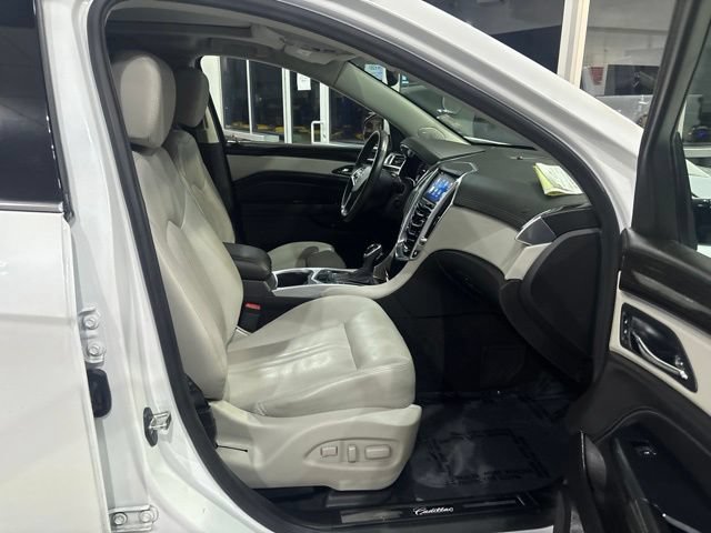 Used 2015 Cadillac SRX Premium w/ Driver Assist Package AWD/4WD image 40