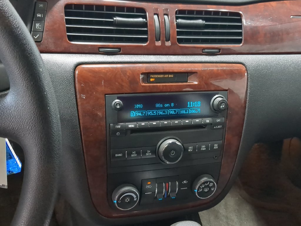 Used 2009 Chevrolet Impala LT FWD image 29