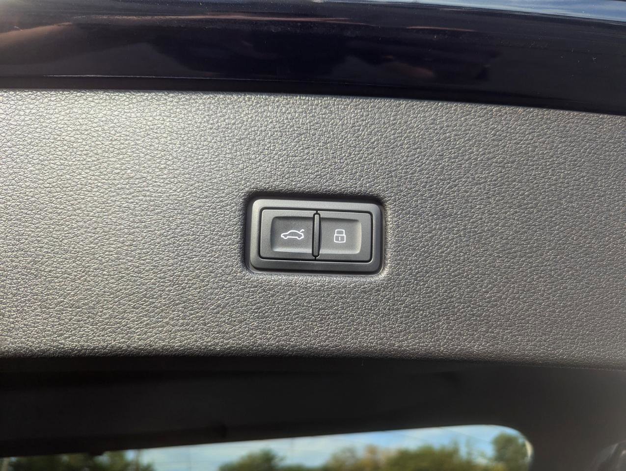 Used 2023 Audi SQ8 Premium Plus image 41