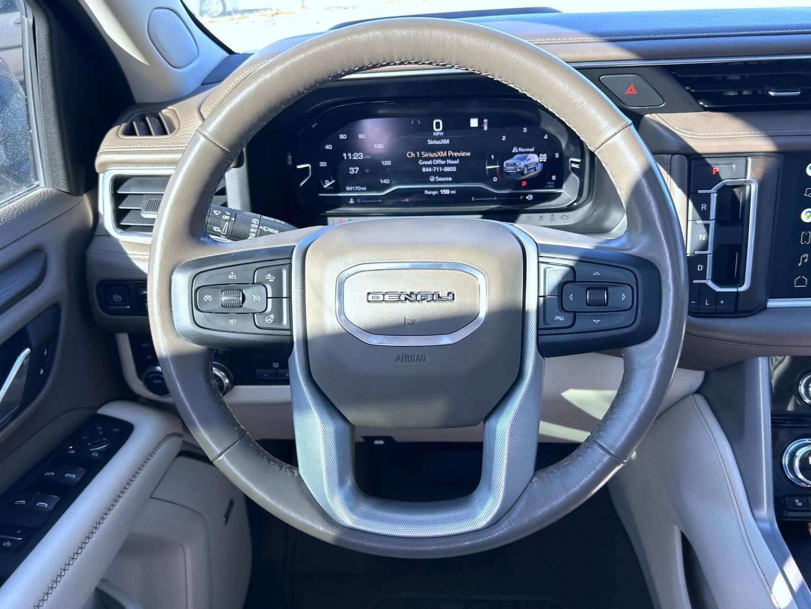 Certified 2022 GMC Yukon XL Denali w/ Denali Premium Package AWD/4WD image 11
