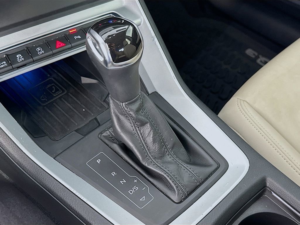 Used 2021 Audi Q3 2.0T Premium Plus w/ Premium Plus Package image 17