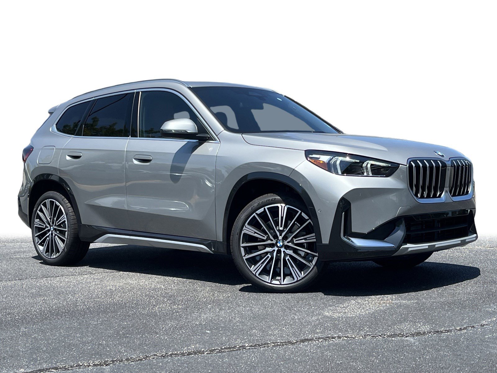 New 2026 BMW X1 xDrive28i w/ Convenience Package image 2